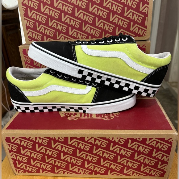 Vans size 10 in lime , black and checked color way. - Picture 5 of 7